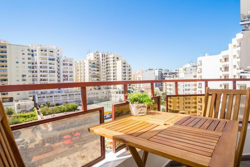 Luz Apartments Портиман Екстериор снимка